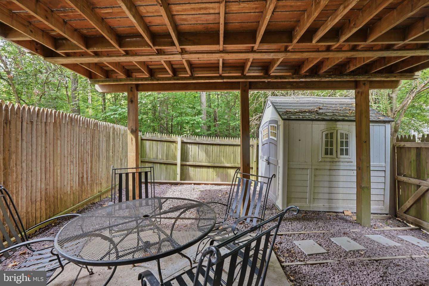8562 Tyrolean Way Property Photo 32