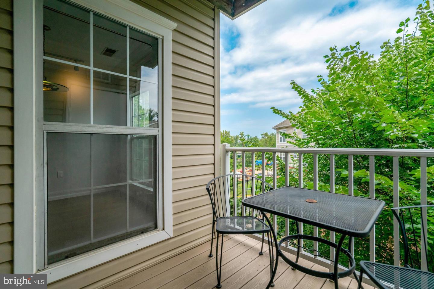 6990 Falls Reach Dr #301 Property Photo 13