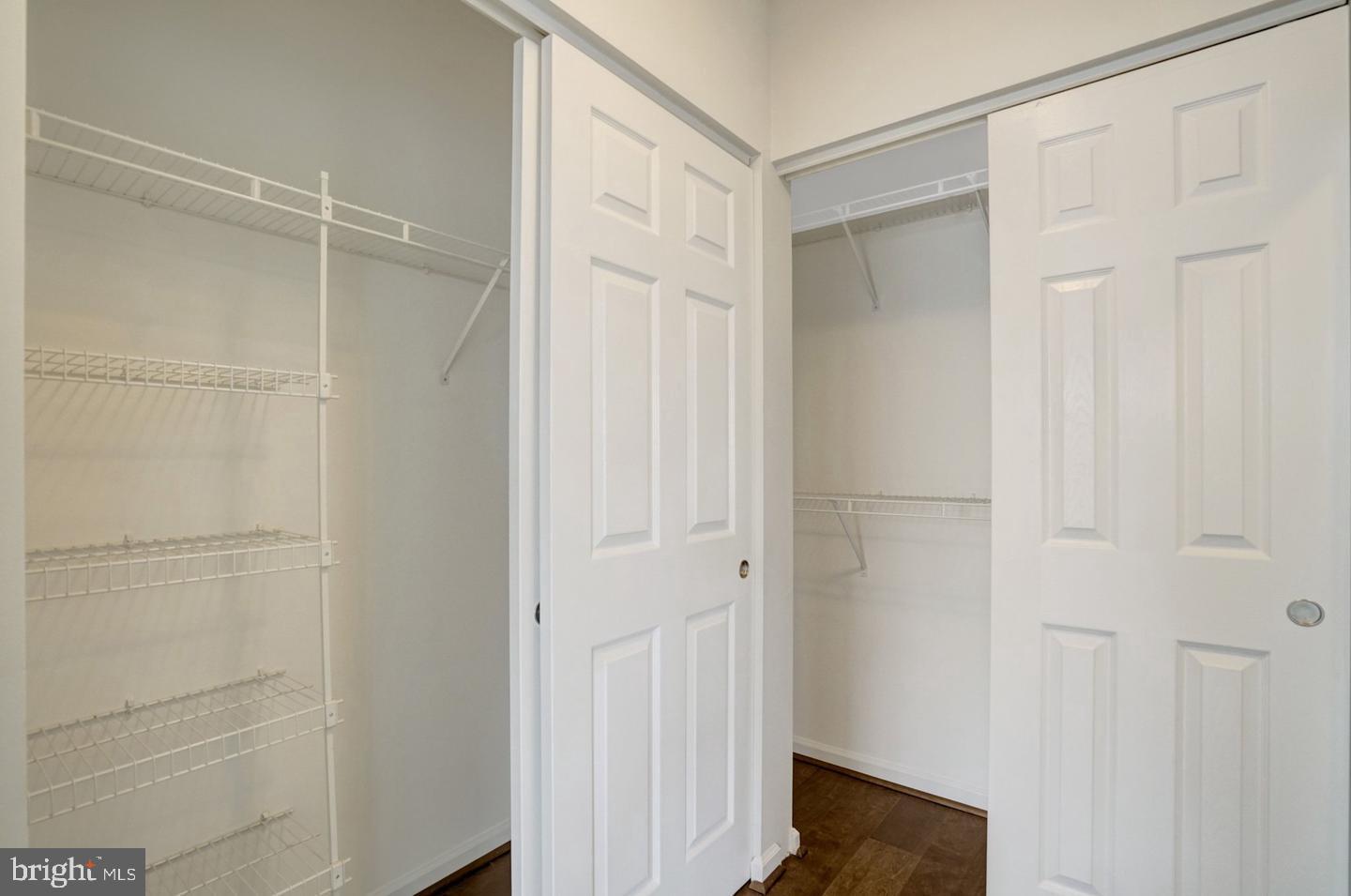 6990 Falls Reach Dr #301 Property Photo 24