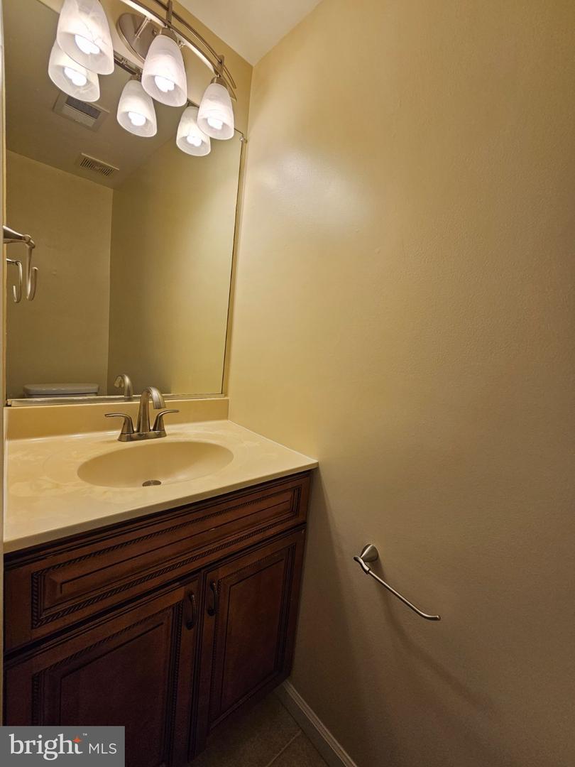 13918 Ludington Pl Property Photo 7