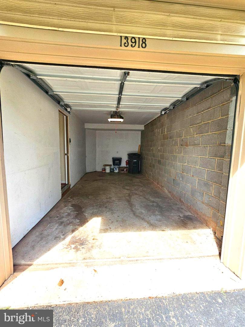 13918 Ludington Pl Property Photo 40