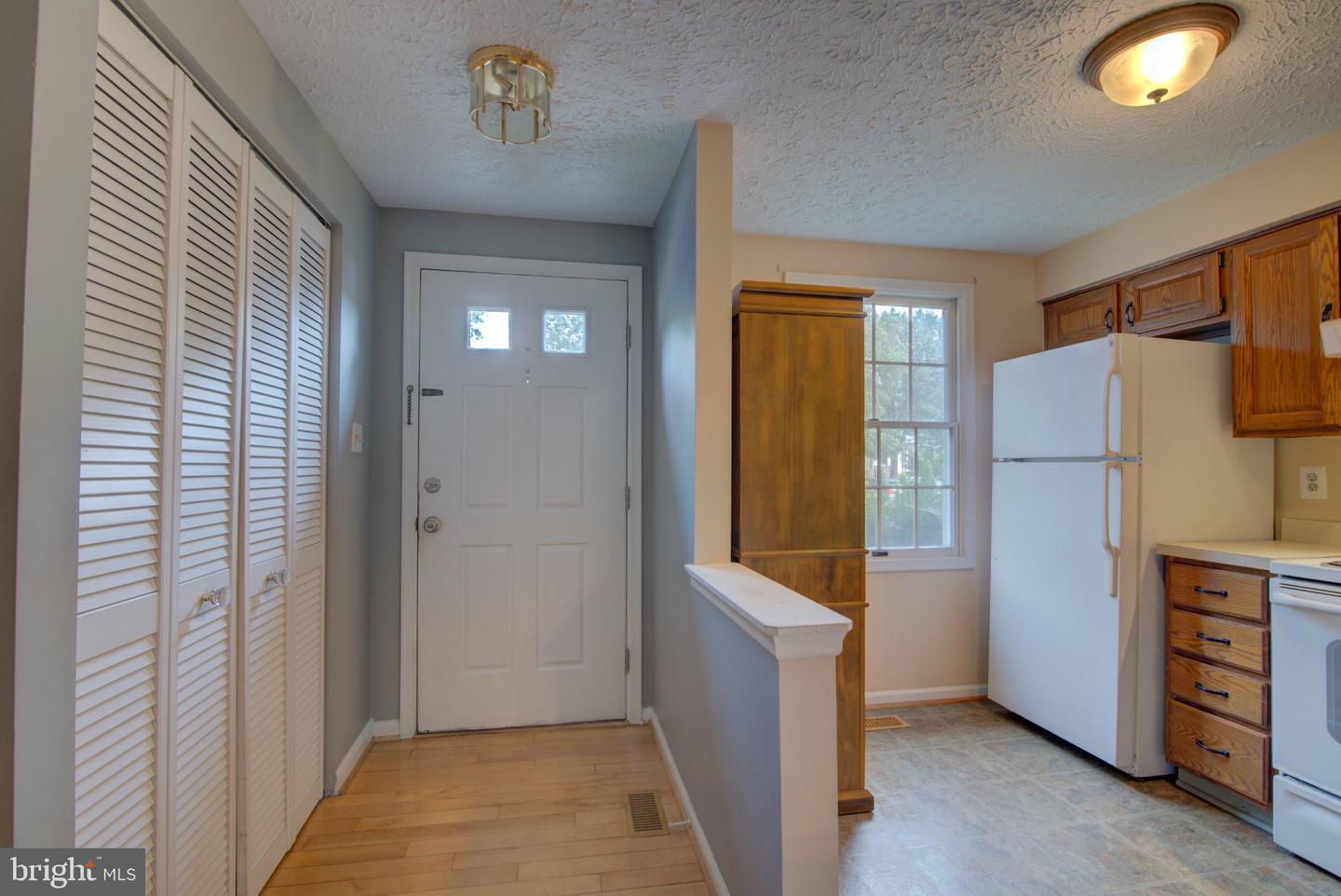 8541 Koluder Property Photo 5