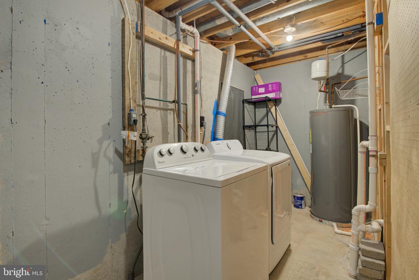 8541 Koluder Property Photo 29