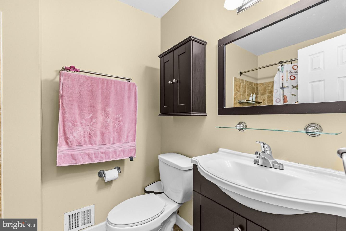 5602 Sutherland Ct Property Photo 16