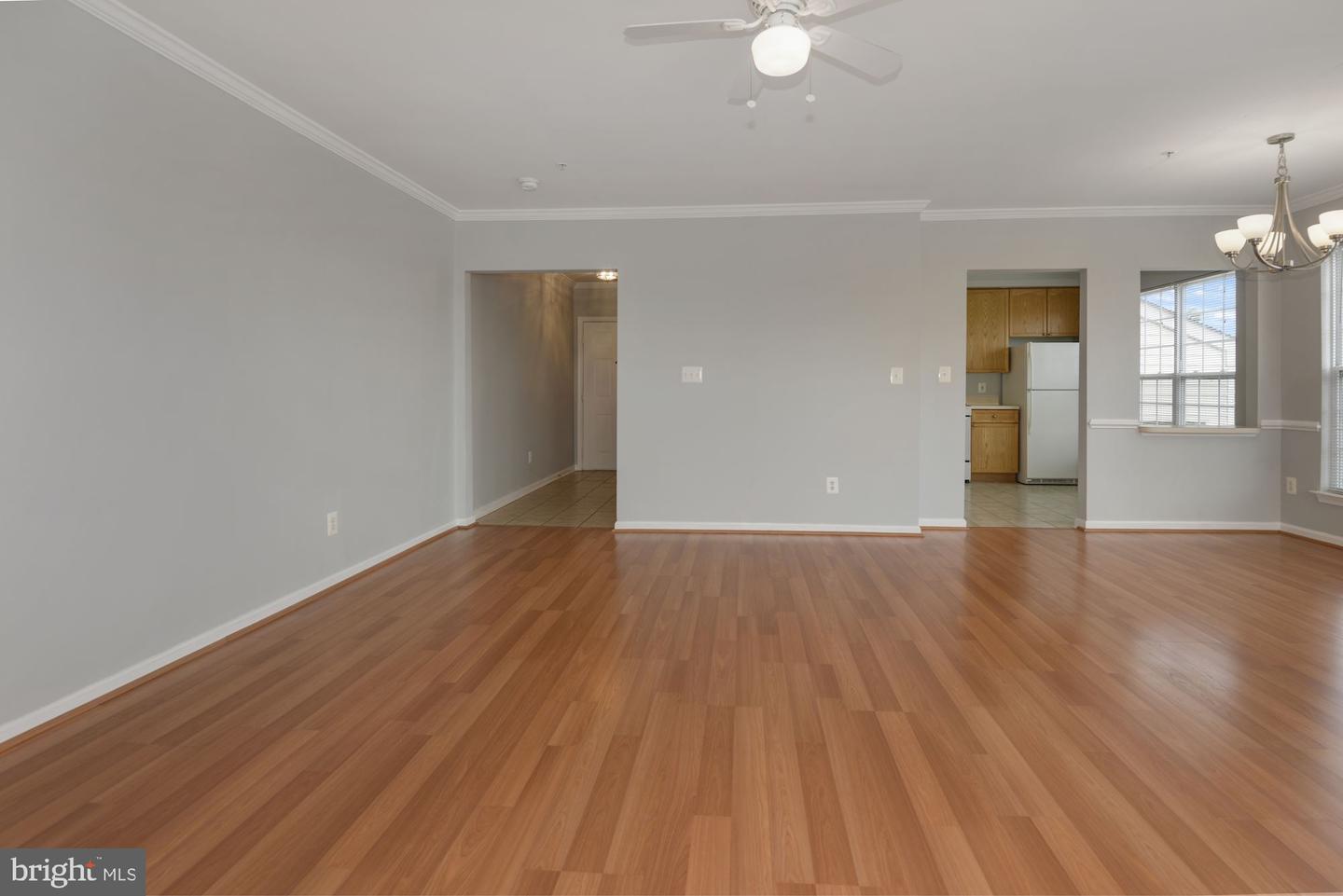2480 Angeline Dr #302 Property Photo 11
