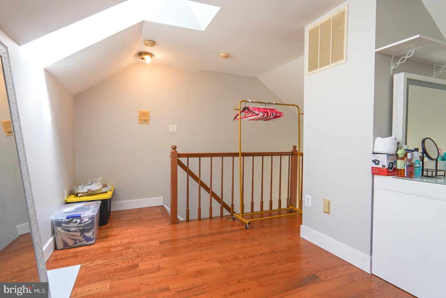 8110 Clifforest Dr Property Photo 21
