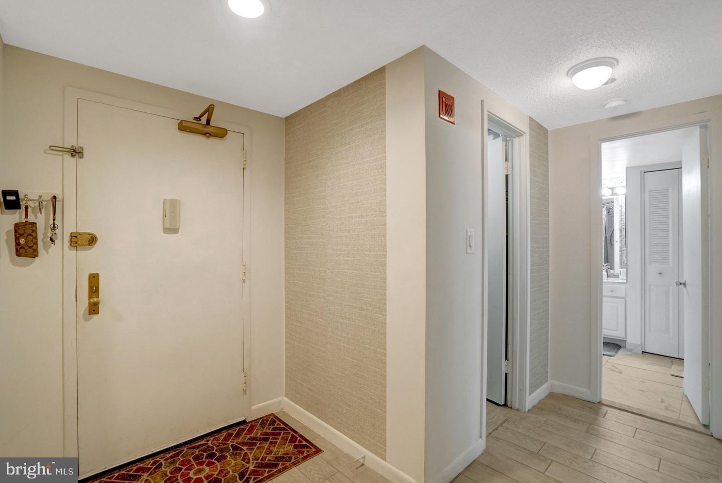 3709 S George Mason Dr #415e Property Photo 3