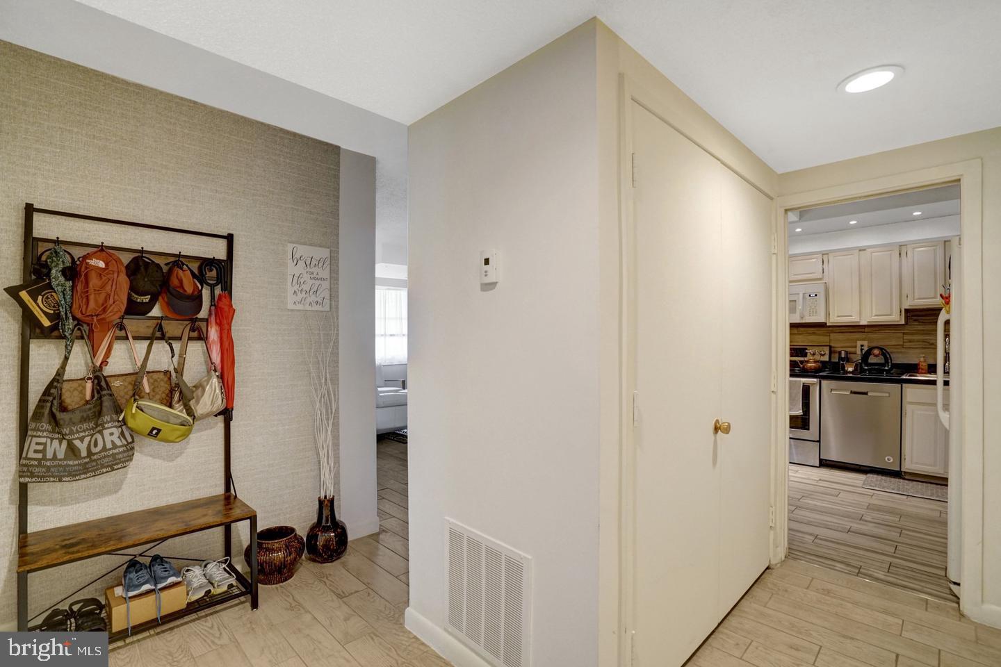 3709 S George Mason Dr #415e Property Photo 4