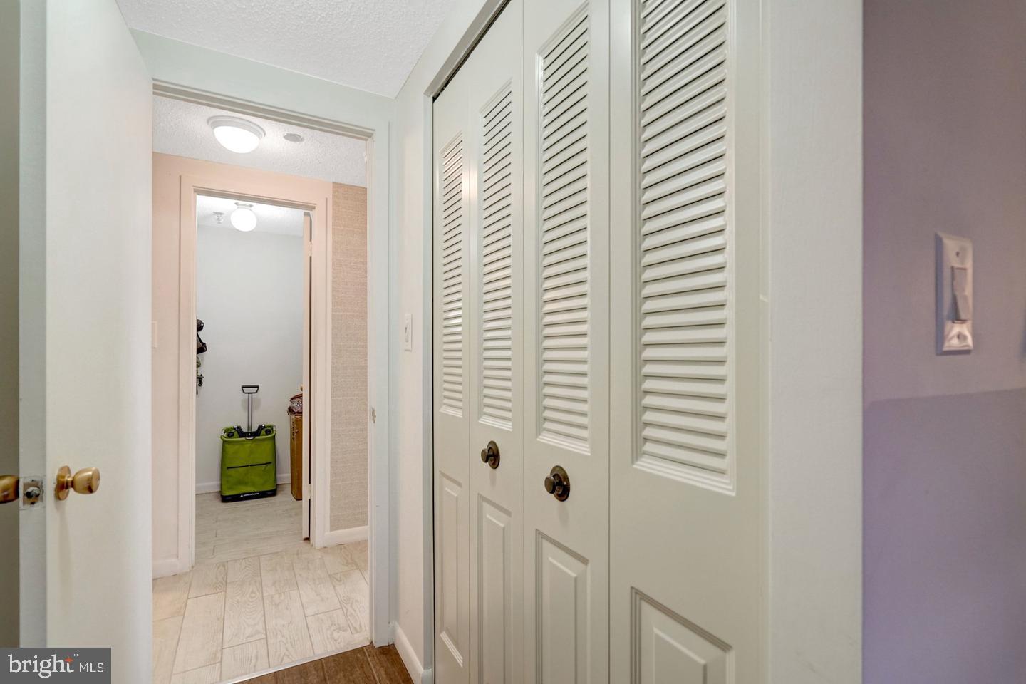 3709 S George Mason Dr #415e Property Photo 5