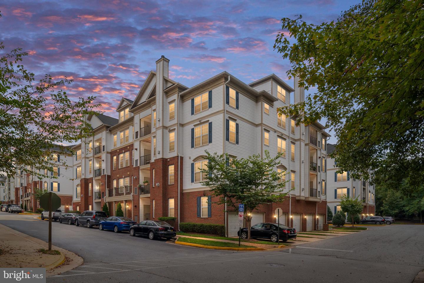 11635 CAVALIER LANDING CT #405 Property Photo 1