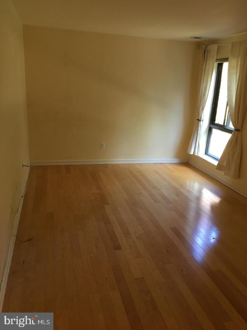 11248 Chestnut Grove Sq #151 Property Photo 11
