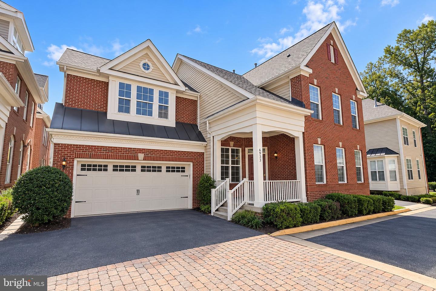 6933 COVE INLET CT Property Photo 1