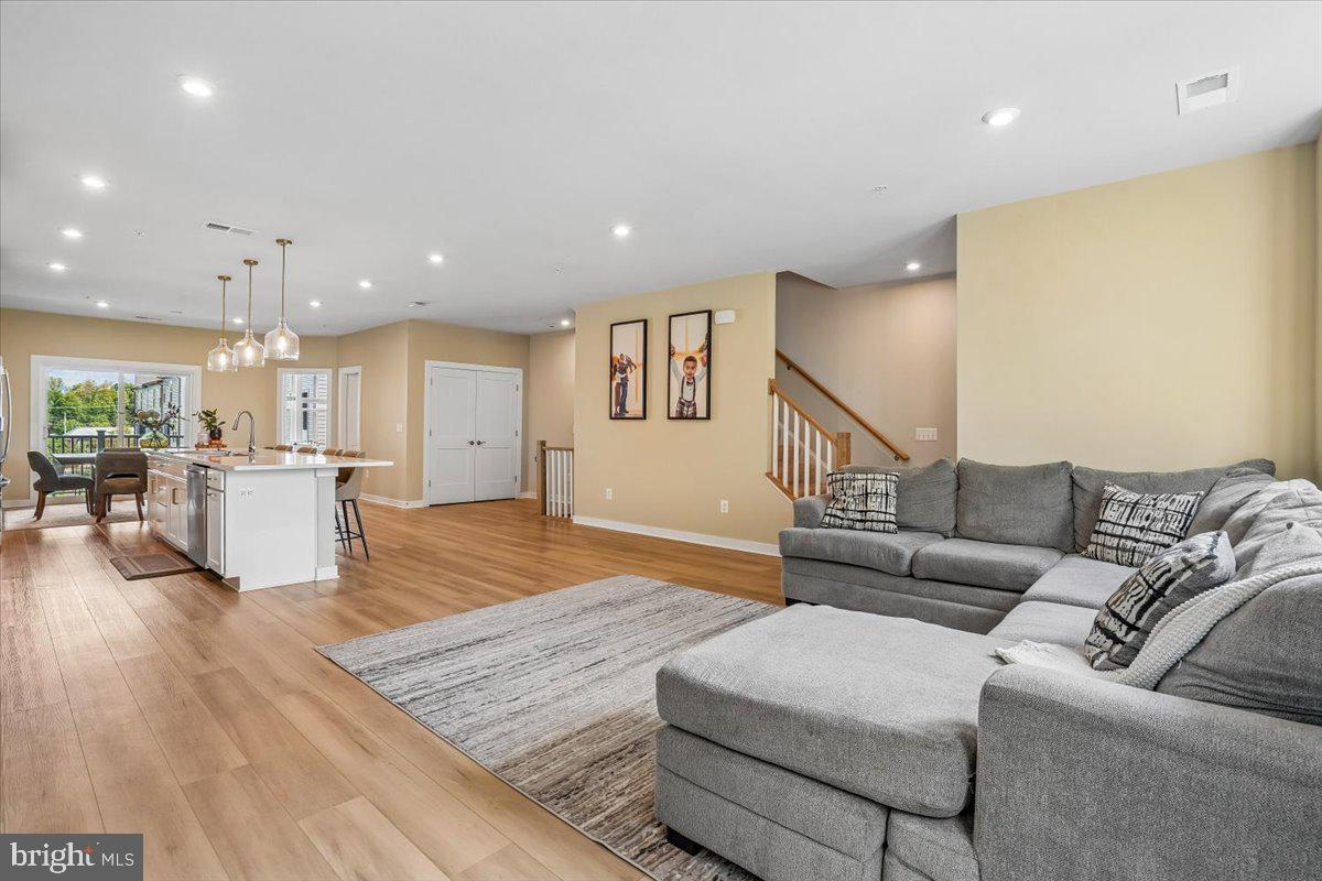 14244 Newbrook Dr Property Photo 5