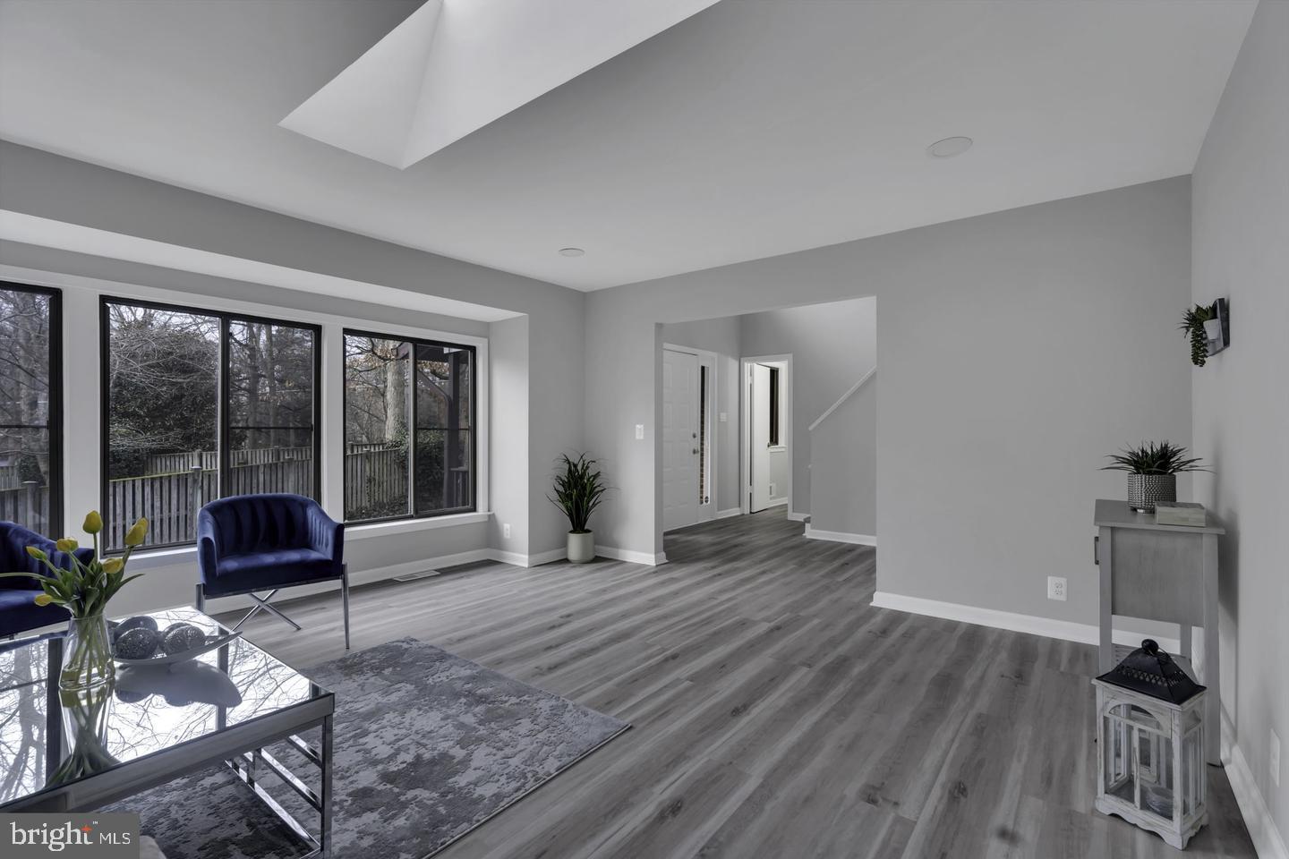 10422 Woodbury Woods Ct Property Photo 5