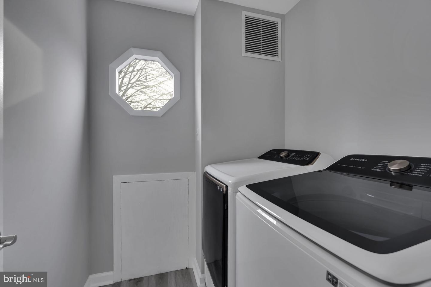 10422 Woodbury Woods Ct Property Photo 20