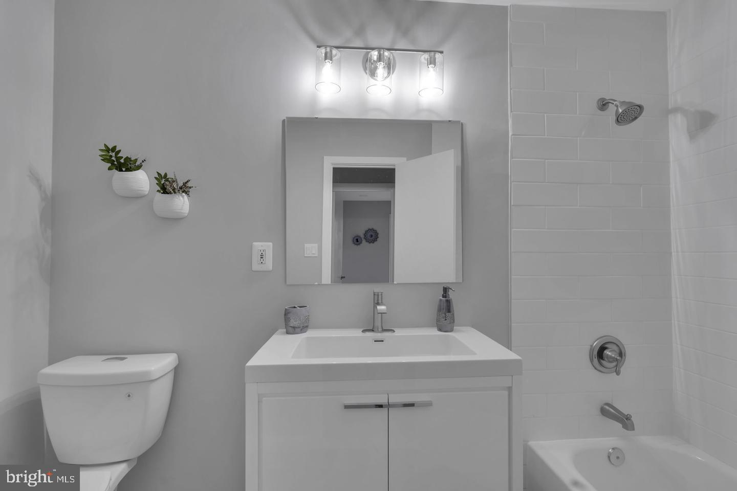 10422 Woodbury Woods Ct Property Photo 31