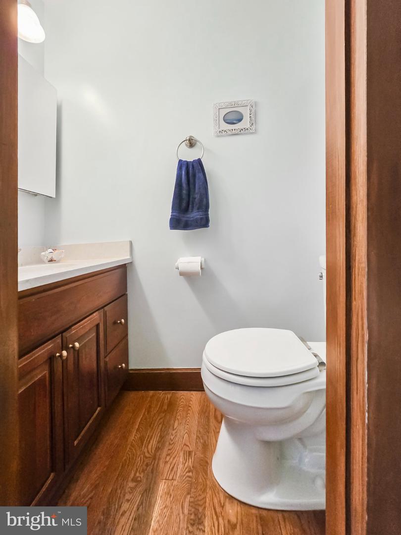 10221 Eagle Landing Ct Property Photo 14