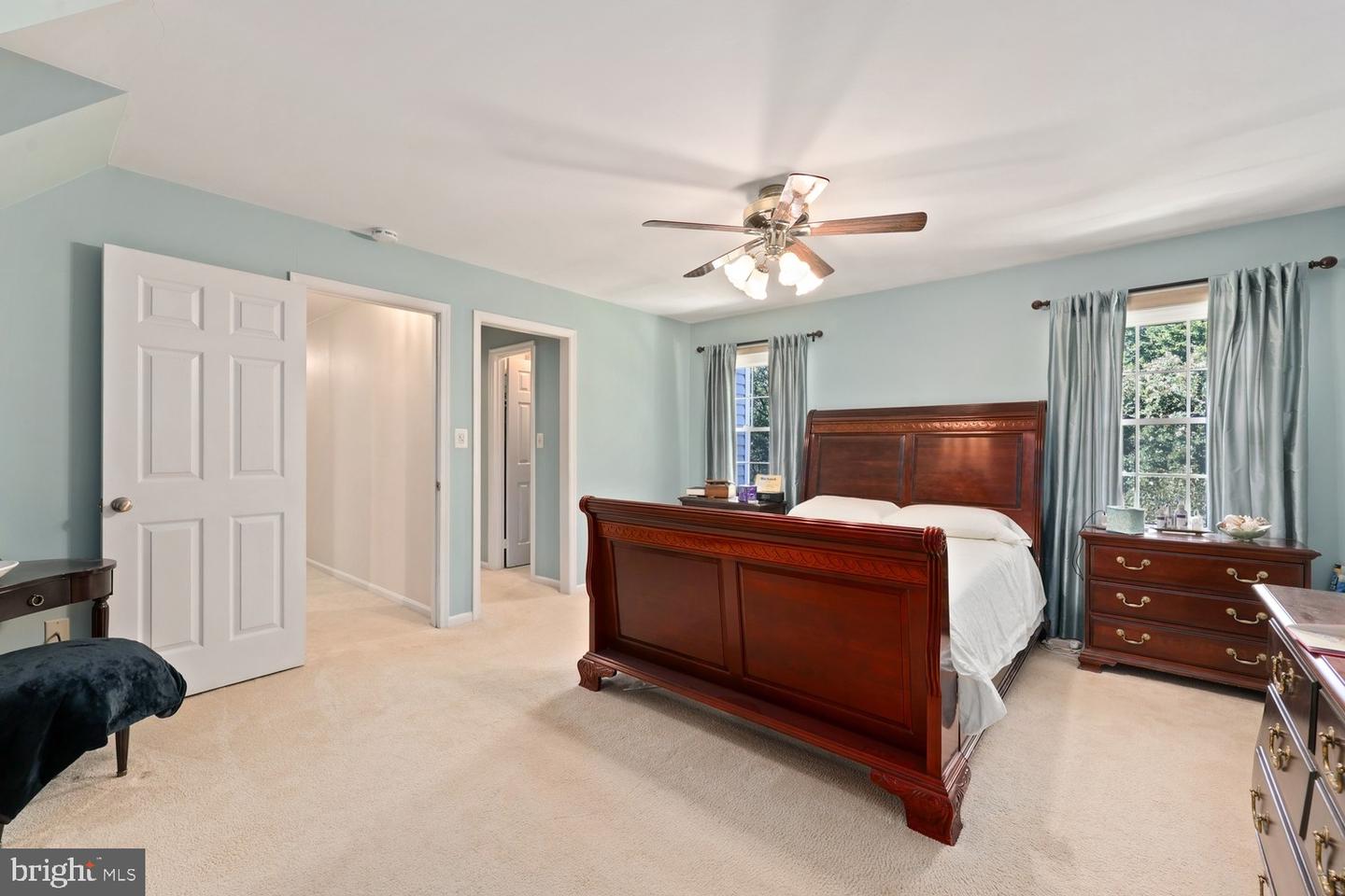 10221 Eagle Landing Ct Property Photo 17