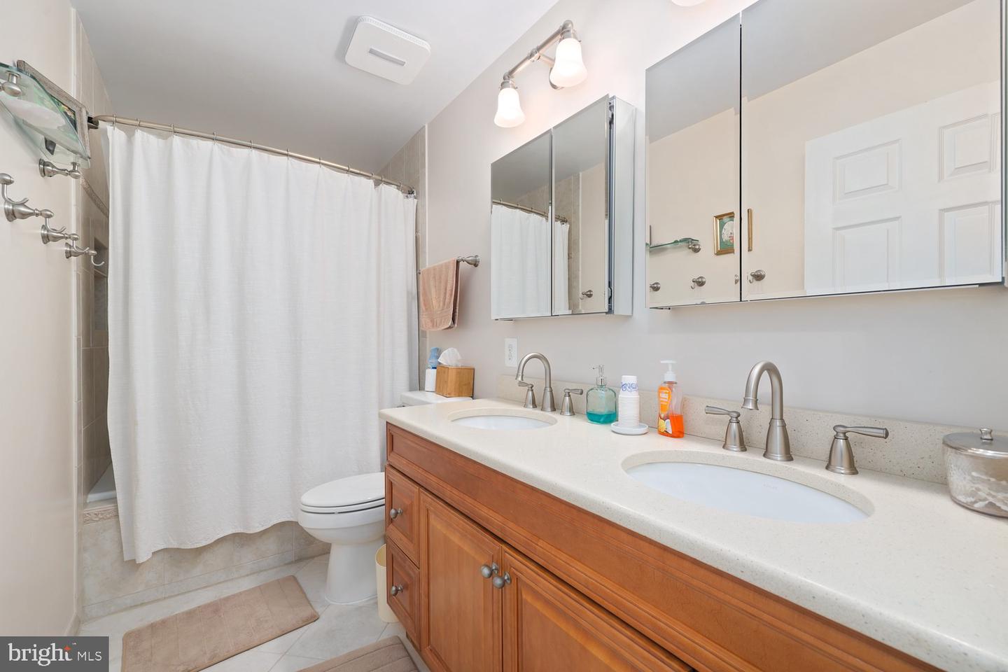 10221 Eagle Landing Ct Property Photo 26