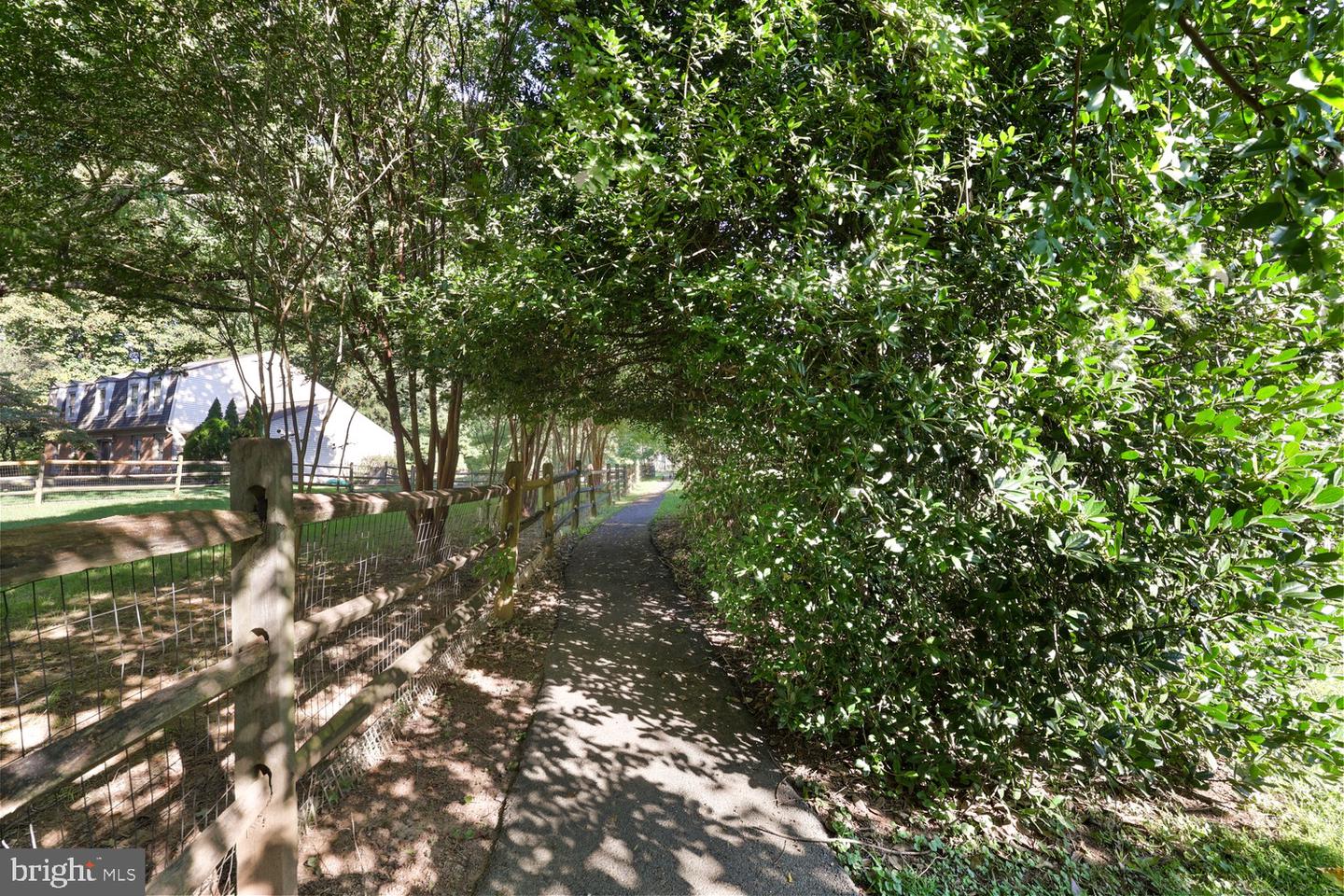 10221 Eagle Landing Ct Property Photo 38