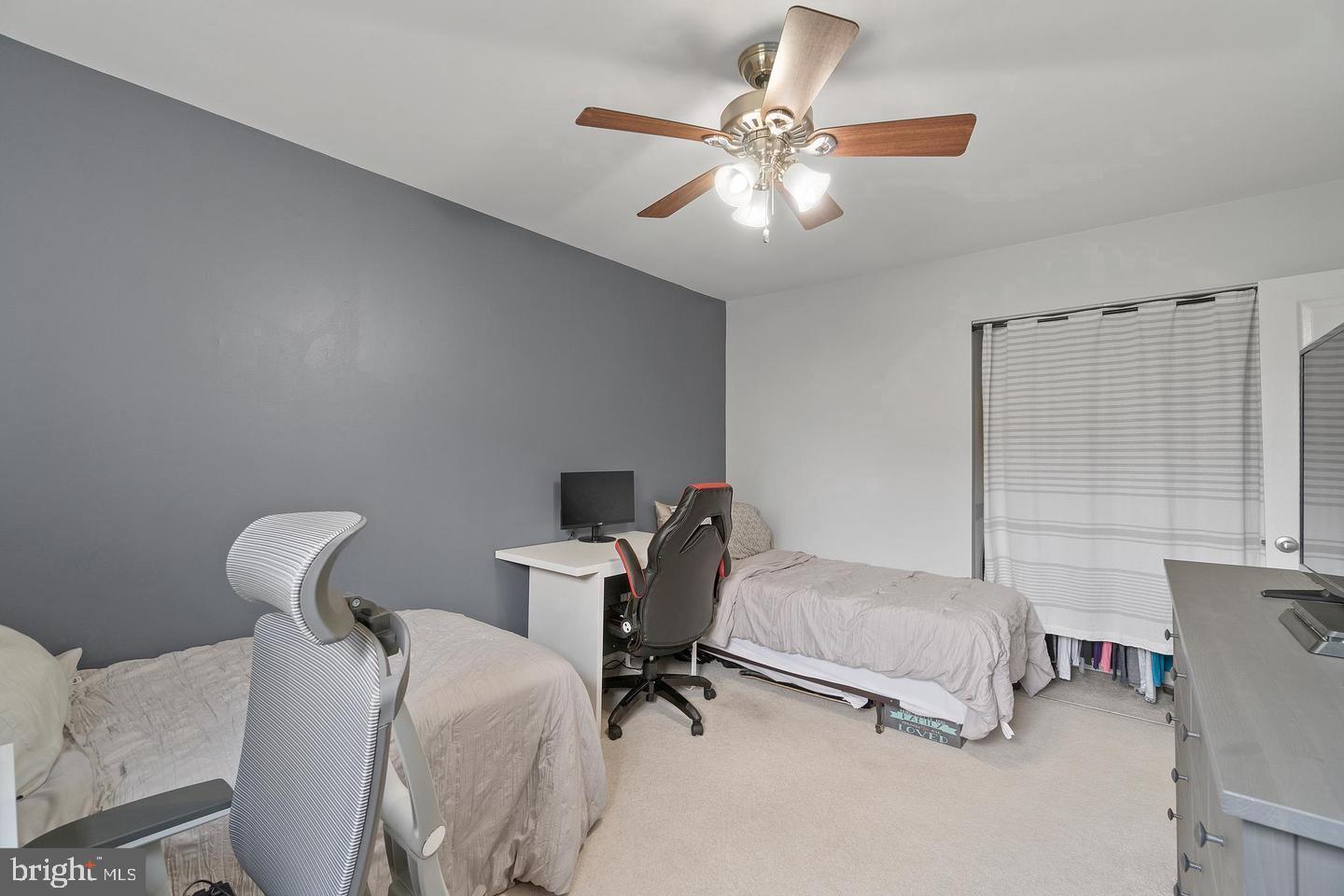 9979 Whitewater Dr Property Photo 24