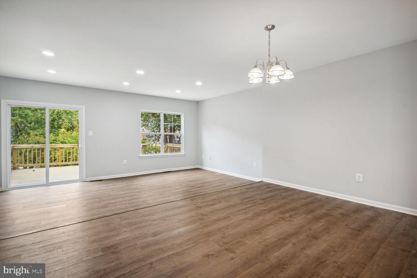 7759 Asterella Ct Property Photo 7