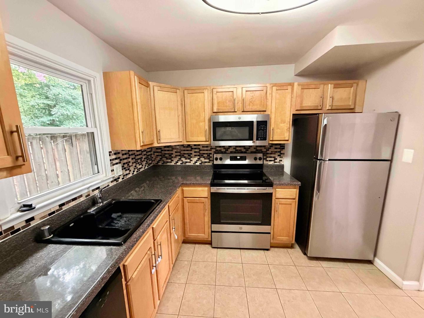 8416 Red Ash Ct Property Photo 22
