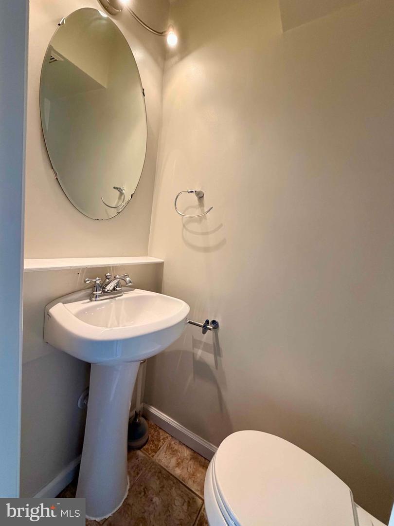 8416 Red Ash Ct Property Photo 29