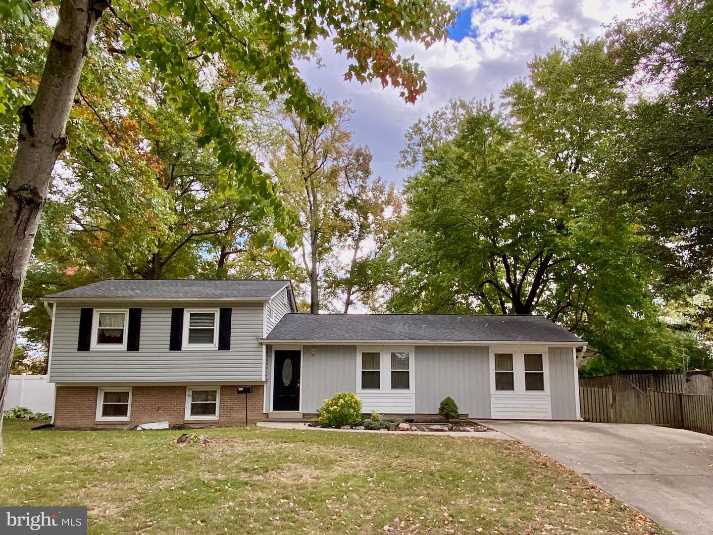 4105 FIELDING ST Property Photo 1