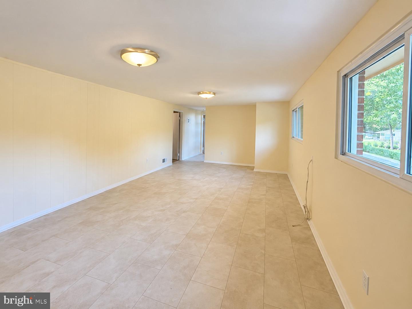 7818 Glenister Dr Property Photo 27