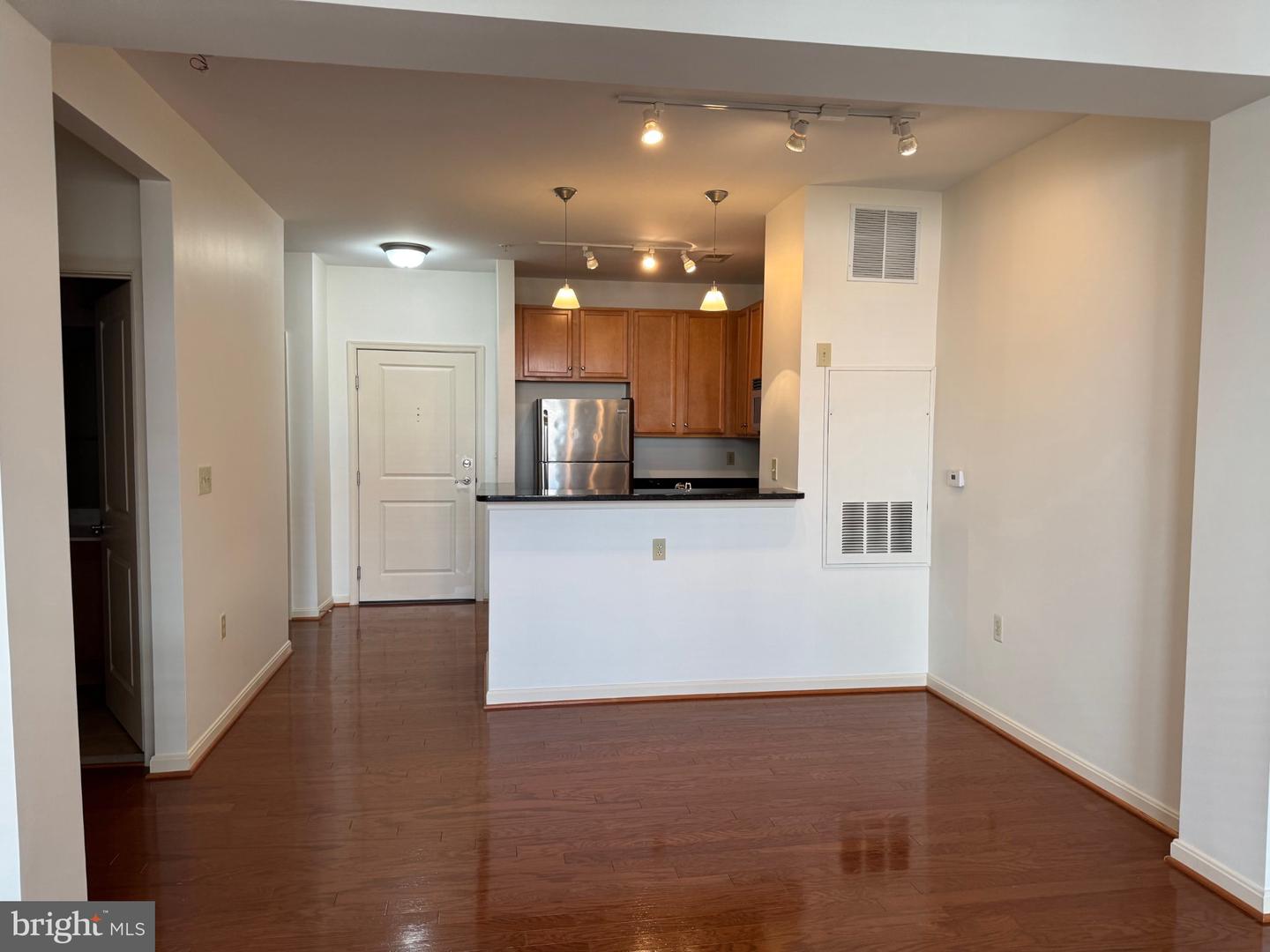 2655 Prosperity Ave #319 Property Photo 6