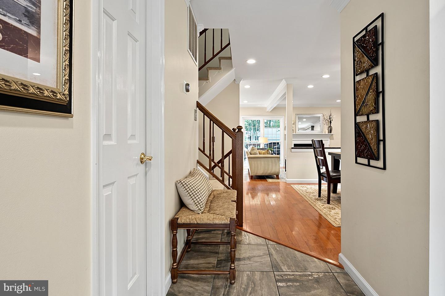10008 Beacon Pond Ln Property Photo 12