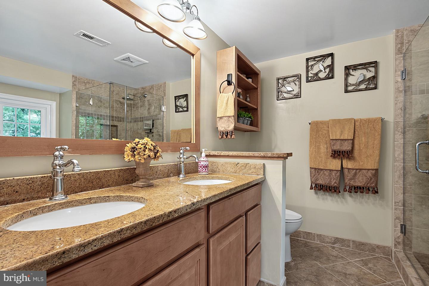 10008 Beacon Pond Ln Property Photo 39