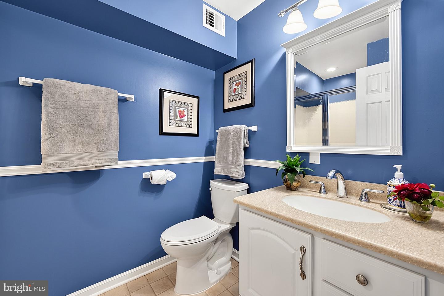 10008 Beacon Pond Ln Property Photo 54