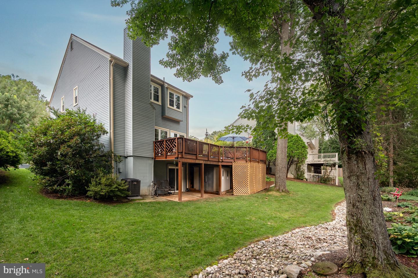 10008 Beacon Pond Ln Property Photo 64