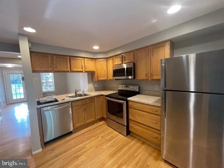 11906 Fieldthorn Ct Property Photo 4