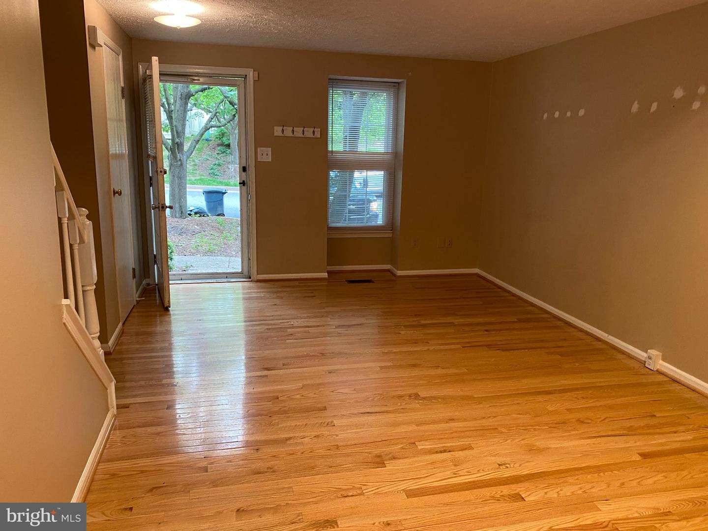11906 Fieldthorn Ct Property Photo 5