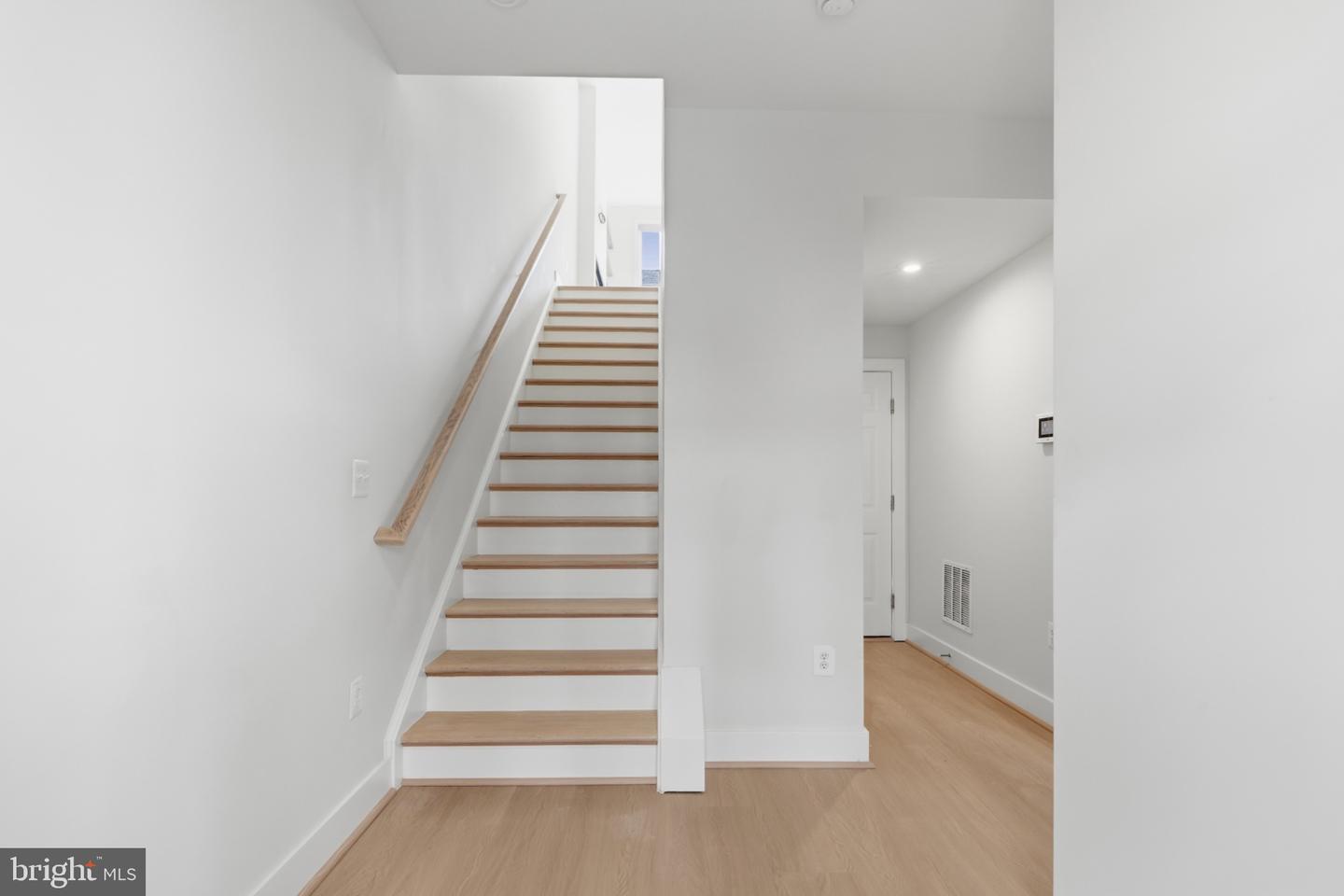 2389 Liberty Loop Property Photo 9