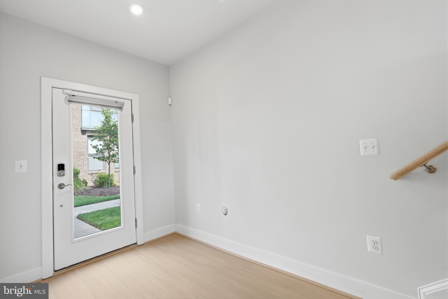 2389 Liberty Loop Property Photo 10
