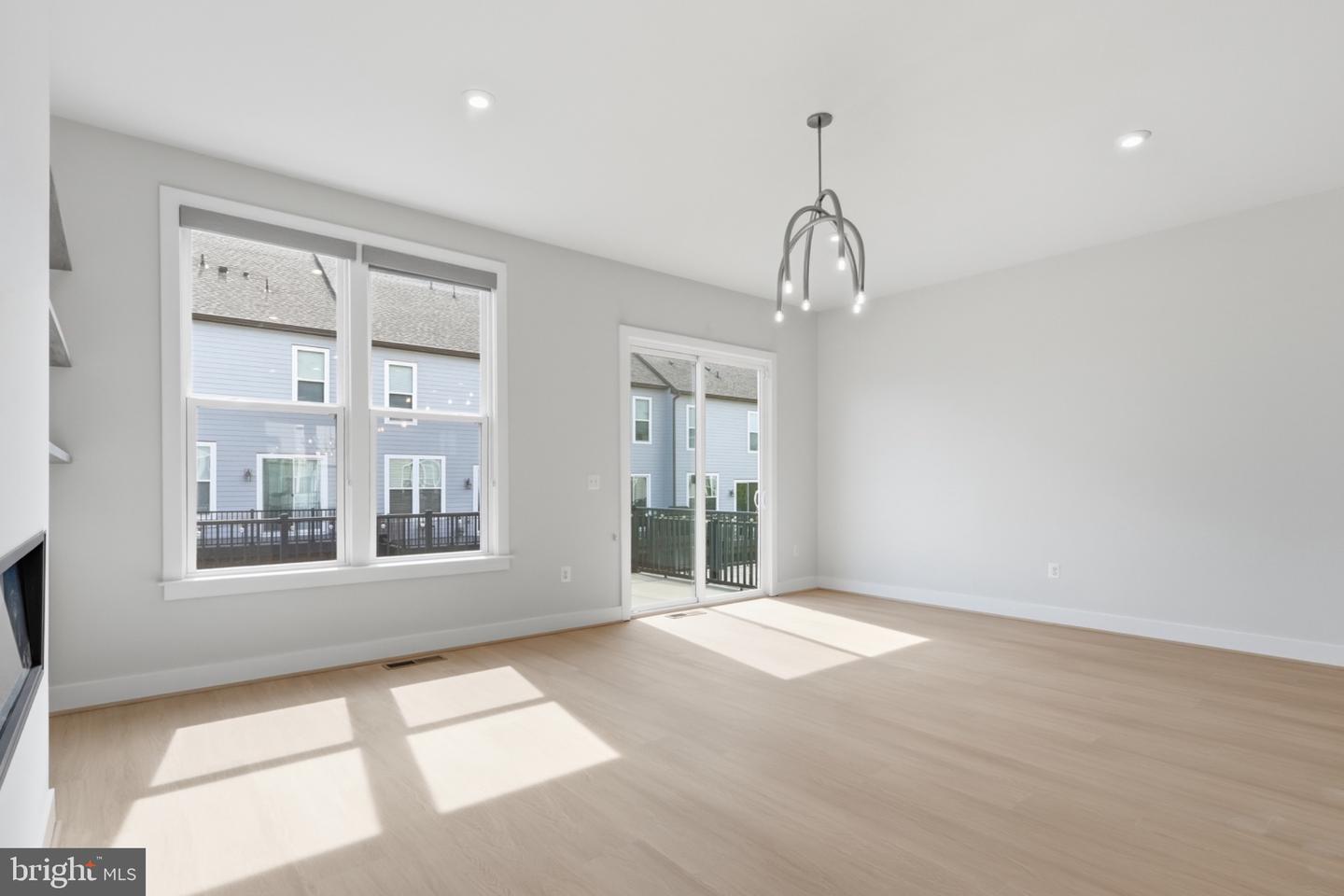2389 Liberty Loop Property Photo 17