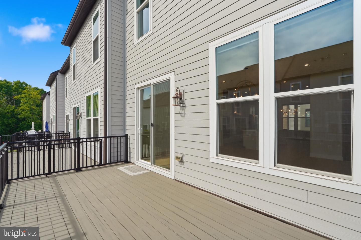2389 Liberty Loop Property Photo 53