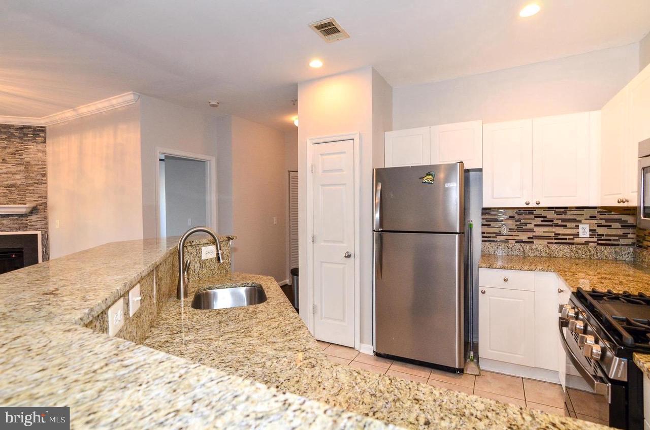 11317 Aristotle Dr #3-310 Property Photo 8