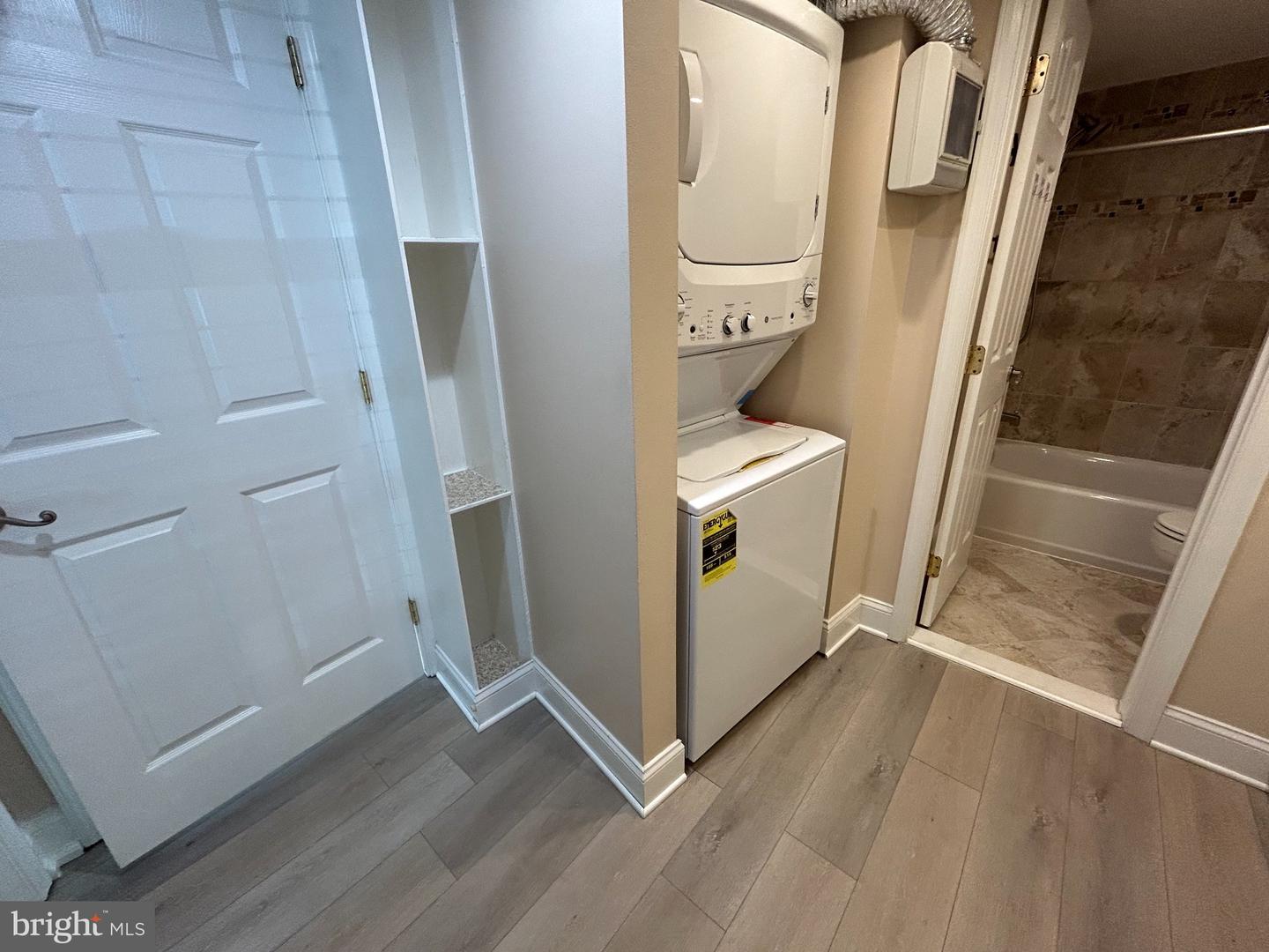 5802 Royal Ridge Dr #b Property Photo 20