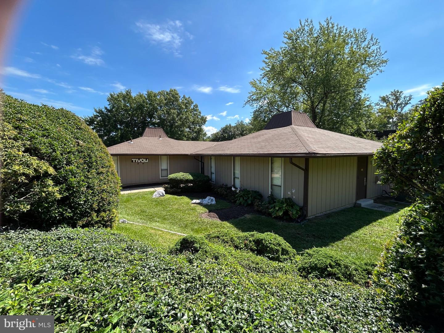 5802 Royal Ridge Dr #b Property Photo 28