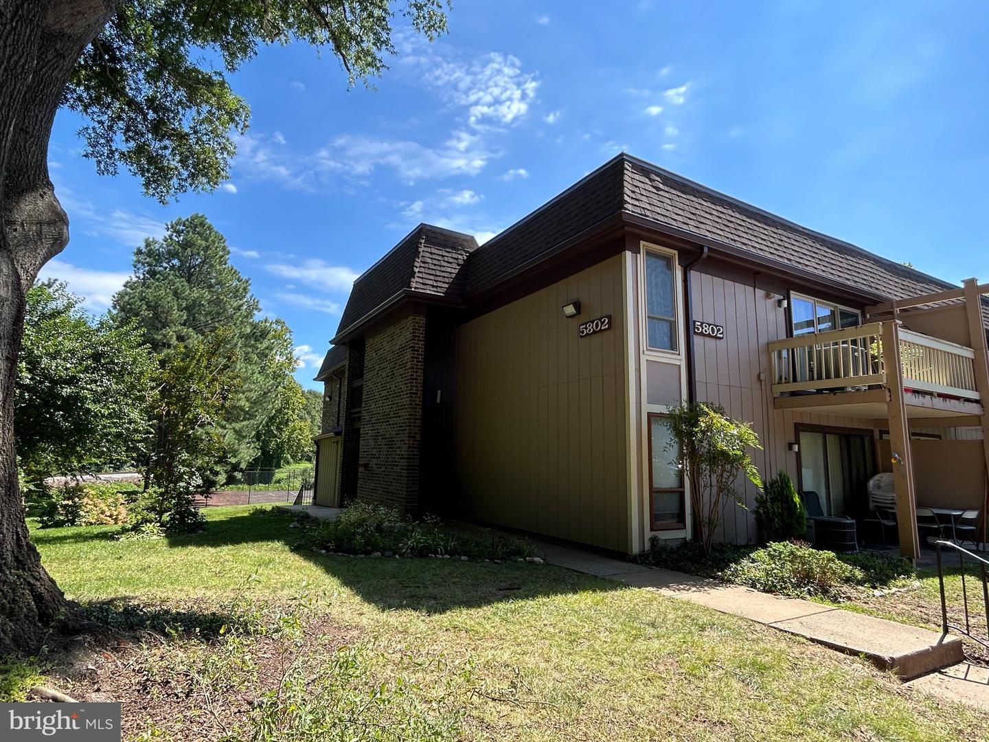 5802 Royal Ridge Dr #b Property Photo 33