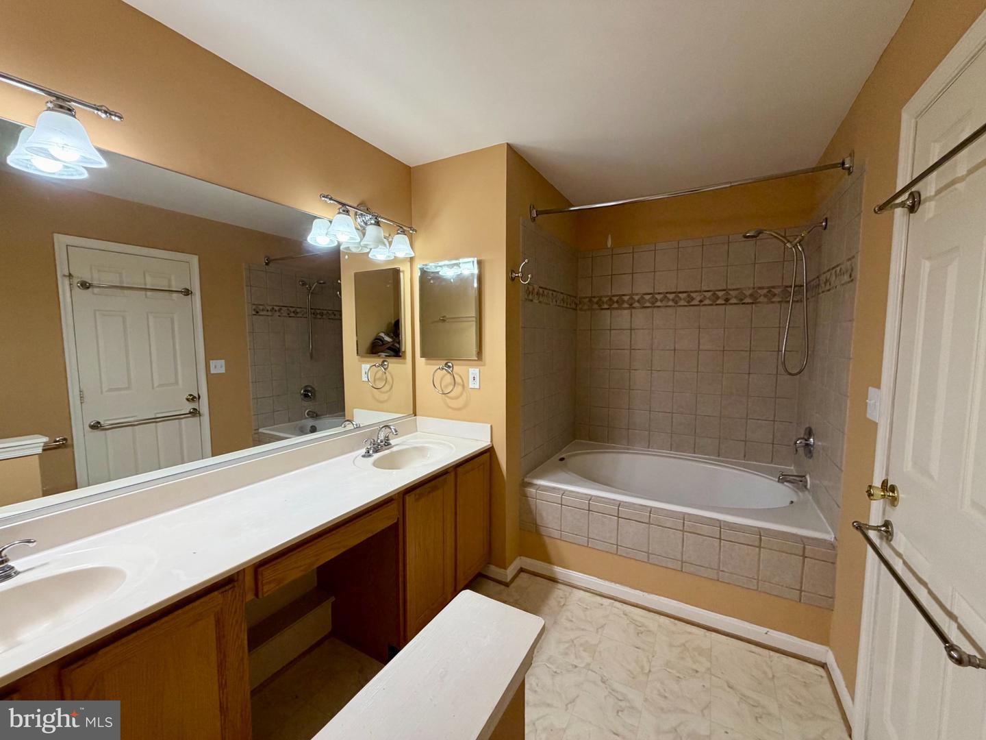 13244 Coppermill Dr Property Photo 30