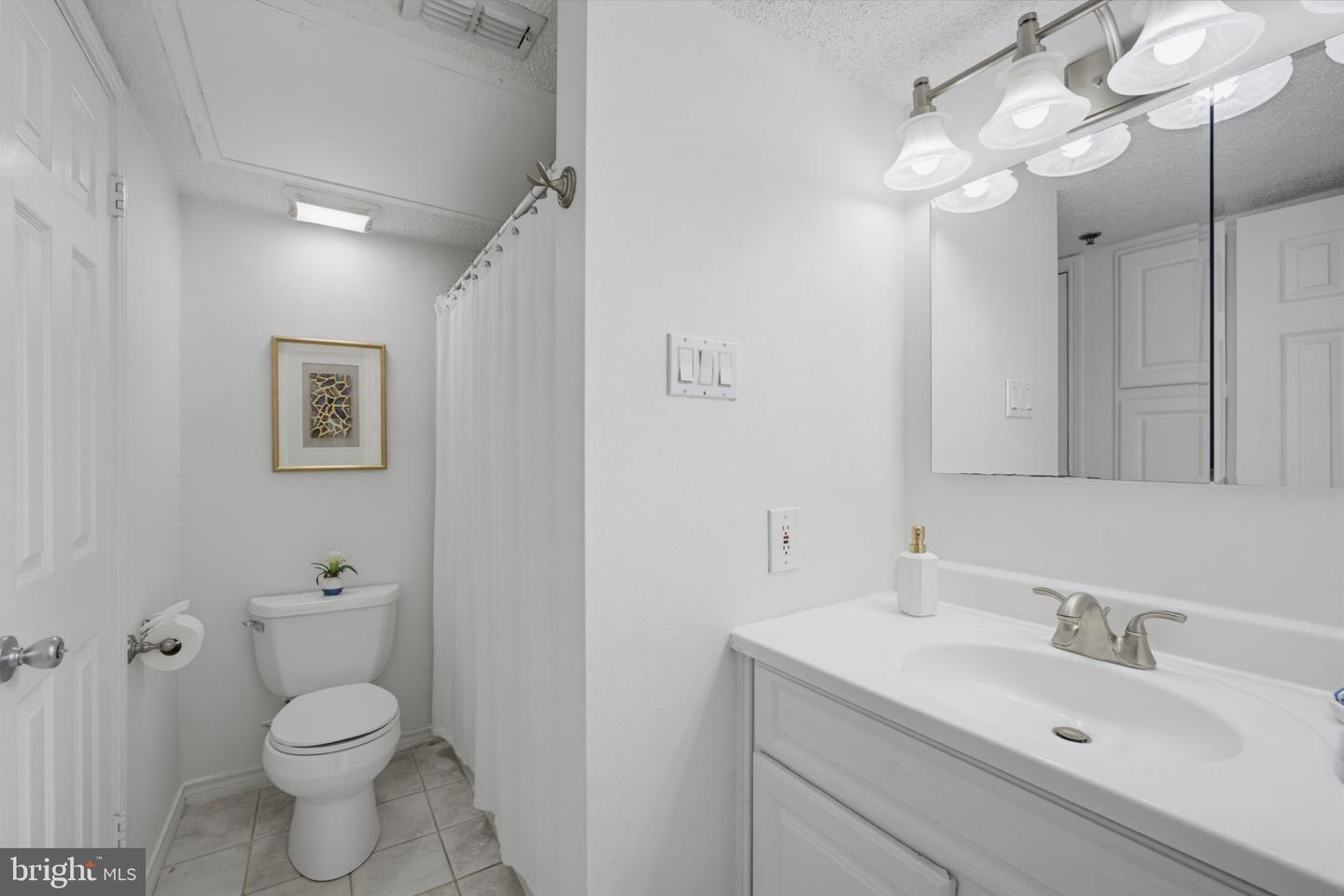 1524 Lincoln Way #407 Property Photo 17