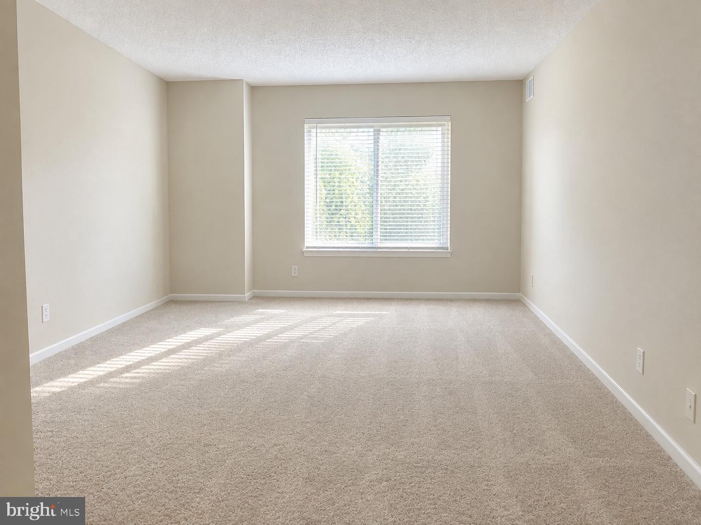 8360 Greensboro Dr #322 Property Photo 10