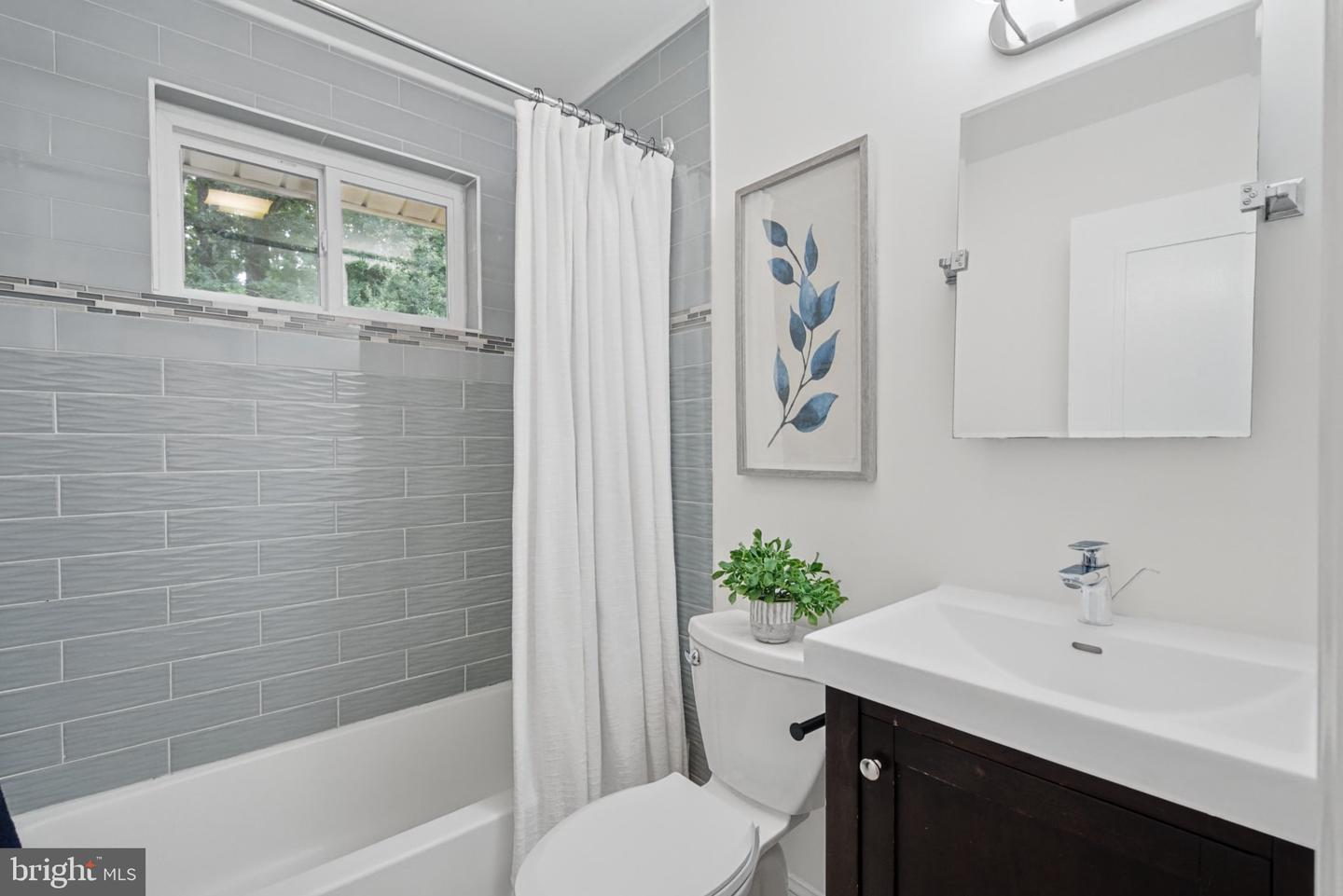5319 Stonington Dr Property Photo 32