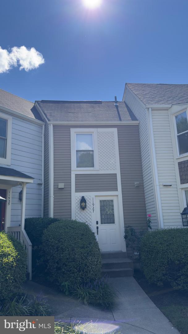 11927 Redtree Way Property Photo 1